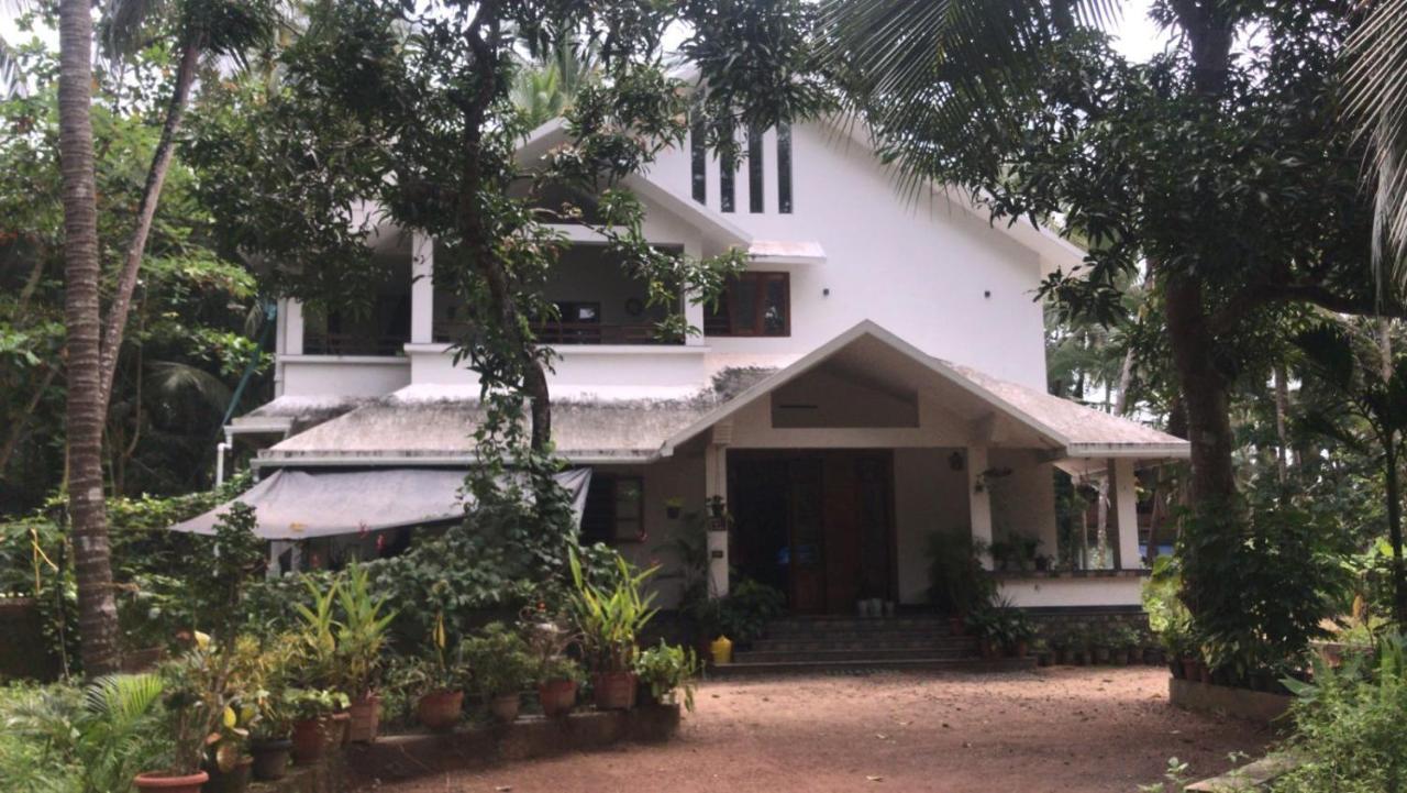 Shruthi'S Aarohi-Nature'S Retreat Mulappilangād Kültér fotó