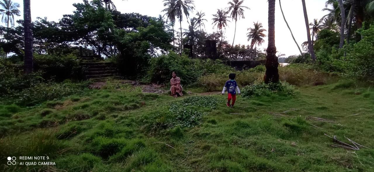 Shruthi'S Aarohi-Nature'S Retreat Mulappilangād Kültér fotó